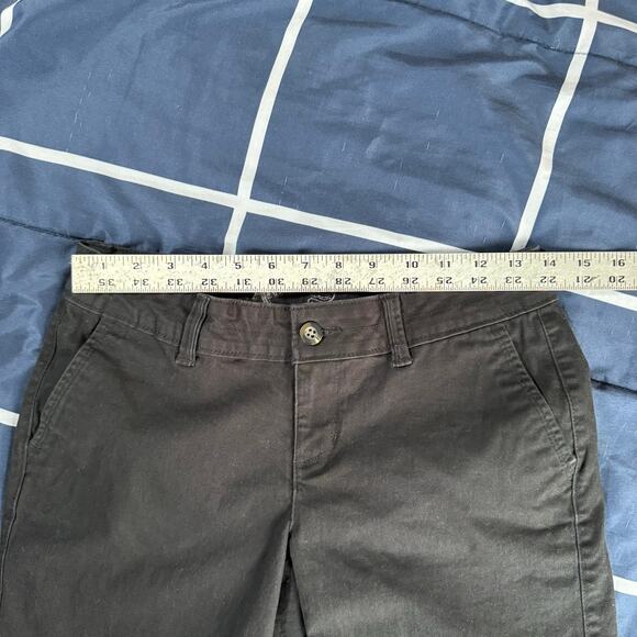 Arizona Jean Co. Black Bermuda Shorts - Size 7 - Picture 5 of 6